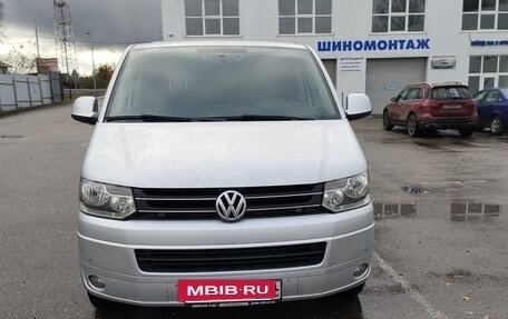 Volkswagen Multivan T5, 2010 год, 2 100 000 рублей, 2 фотография