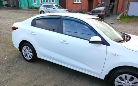 KIA Rio IV, 2018 год, 1 530 000 рублей, 5 фотография