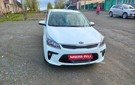 KIA Rio IV, 2018 год, 1 530 000 рублей, 3 фотография