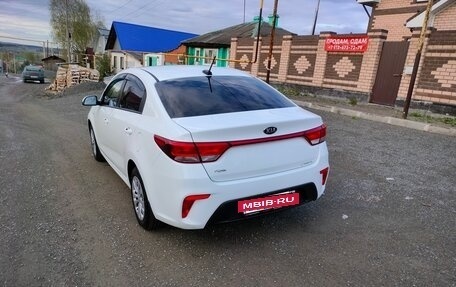 KIA Rio IV, 2018 год, 1 530 000 рублей, 9 фотография