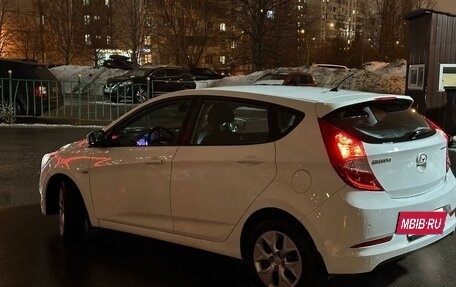 Hyundai Solaris II рестайлинг, 2015 год, 899 900 рублей, 5 фотография