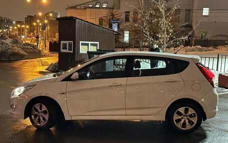 Hyundai Solaris II рестайлинг, 2015 год, 899 900 рублей, 9 фотография