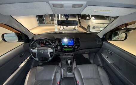 Toyota Hilux VII, 2012 год, 2 390 000 рублей, 22 фотография