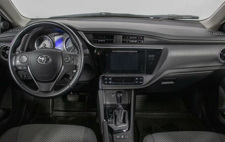 Toyota Corolla, 2017 год, 1 820 000 рублей, 13 фотография