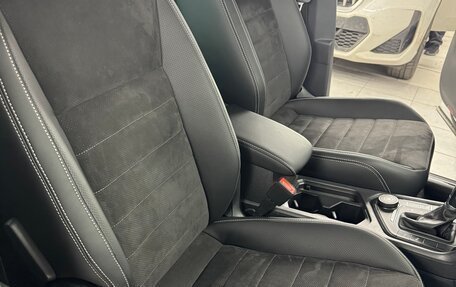 Volkswagen Tiguan II, 2018 год, 2 500 000 рублей, 2 фотография