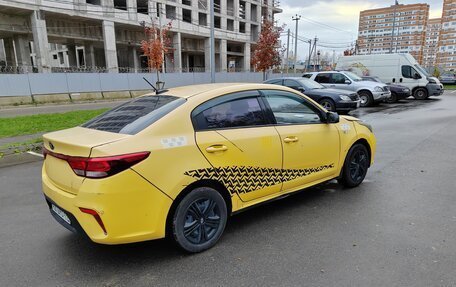 KIA Rio IV, 2020 год, 800 000 рублей, 2 фотография