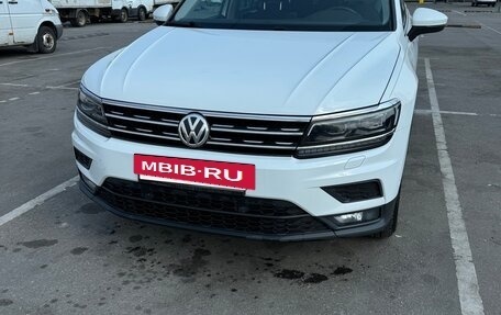 Volkswagen Tiguan II, 2018 год, 2 500 000 рублей, 8 фотография