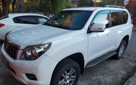 Toyota Land Cruiser Prado 150 рестайлинг 2, 2012 год, 3 000 000 рублей, 3 фотография