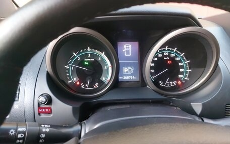 Toyota Land Cruiser Prado 150 рестайлинг 2, 2012 год, 3 000 000 рублей, 7 фотография