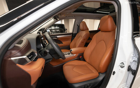 Toyota Highlander, 2025 год, 6 150 000 рублей, 9 фотография