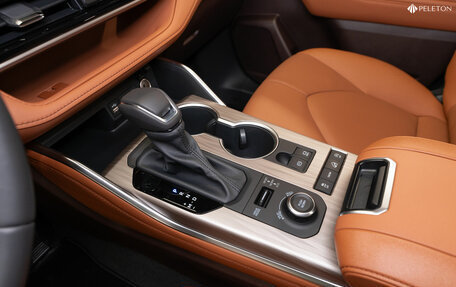 Toyota Highlander, 2025 год, 6 150 000 рублей, 17 фотография