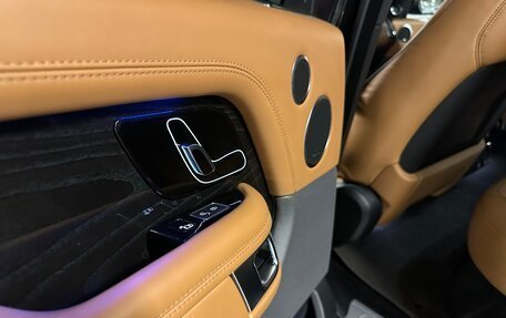 Land Rover Range Rover IV рестайлинг, 2019 год, 5 900 000 рублей, 19 фотография