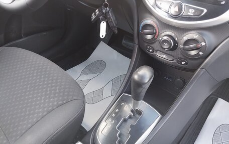 Hyundai Solaris II рестайлинг, 2012 год, 720 000 рублей, 10 фотография