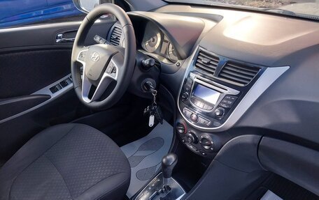 Hyundai Solaris II рестайлинг, 2012 год, 720 000 рублей, 8 фотография