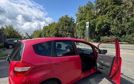 Honda Jazz II рестайлинг, 2011 год, 800 000 рублей, 4 фотография