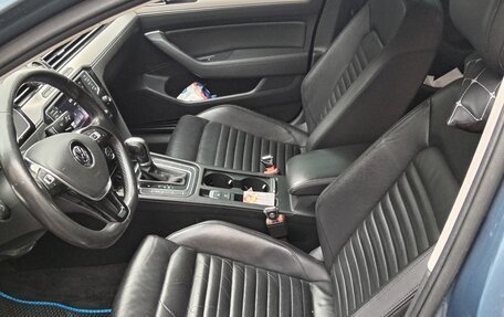 Volkswagen Passat B8 рестайлинг, 2015 год, 1 695 000 рублей, 3 фотография