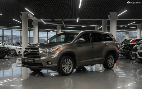 Toyota Highlander III, 2014 год, 2 290 000 рублей, 1 фотография