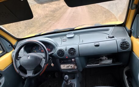 Renault Kangoo II рестайлинг, 2001 год, 235 000 рублей, 7 фотография