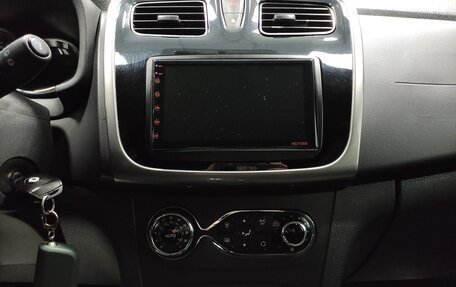 Renault Sandero II рестайлинг, 2016 год, 830 000 рублей, 13 фотография