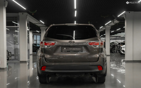 Toyota Highlander III, 2014 год, 2 290 000 рублей, 6 фотография