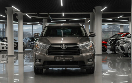 Toyota Highlander III, 2014 год, 2 290 000 рублей, 3 фотография