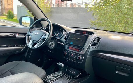 KIA Sorento II рестайлинг, 2016 год, 1 999 000 рублей, 19 фотография