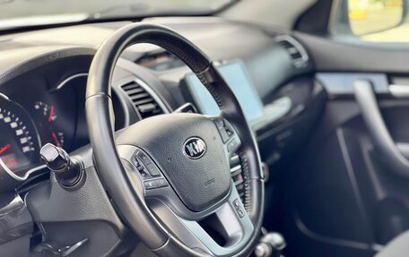 KIA Sorento II рестайлинг, 2016 год, 1 999 000 рублей, 23 фотография