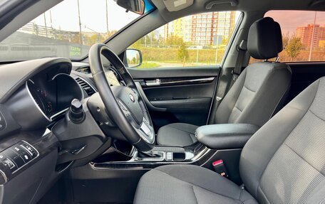 KIA Sorento II рестайлинг, 2016 год, 1 999 000 рублей, 12 фотография