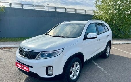 KIA Sorento II рестайлинг, 2016 год, 1 999 000 рублей, 26 фотография