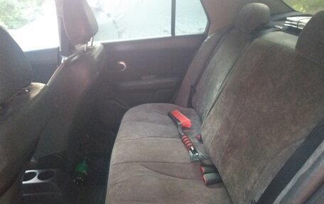 Nissan Tiida, 2011 год, 850 000 рублей, 8 фотография