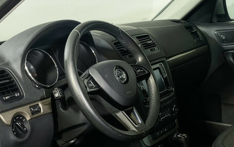 Skoda Yeti I рестайлинг, 2015 год, 1 547 000 рублей, 12 фотография