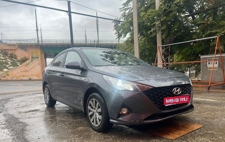 Hyundai Solaris II рестайлинг, 2021 год, 1 380 000 рублей, 1 фотография