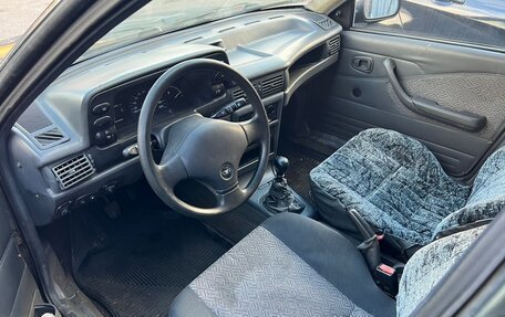 Daewoo Nexia I рестайлинг, 2002 год, 140 000 рублей, 6 фотография