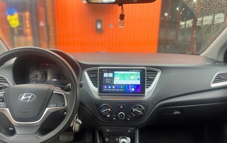 Hyundai Solaris II рестайлинг, 2021 год, 1 380 000 рублей, 4 фотография