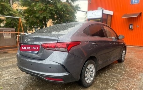 Hyundai Solaris II рестайлинг, 2021 год, 1 380 000 рублей, 3 фотография