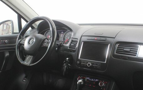 Volkswagen Touareg III, 2010 год, 1 590 000 рублей, 9 фотография