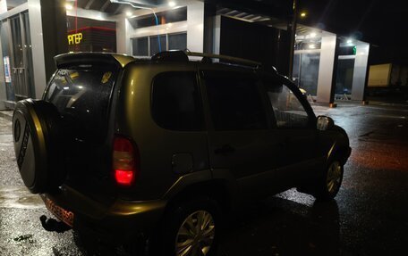 Chevrolet Niva I рестайлинг, 2004 год, 270 000 рублей, 4 фотография