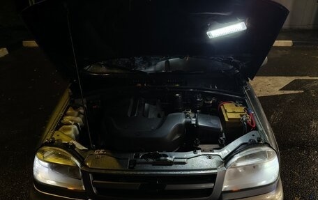 Chevrolet Niva I рестайлинг, 2004 год, 270 000 рублей, 14 фотография