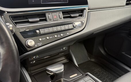 Lexus ES VII, 2021 год, 3 850 000 рублей, 9 фотография