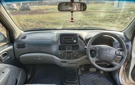 Toyota Raum I, 2000 год, 310 000 рублей, 9 фотография