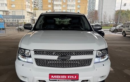 Chevrolet Tahoe III, 2008 год, 1 800 000 рублей, 1 фотография