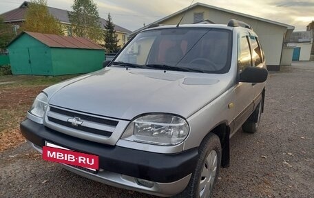 Chevrolet Niva I рестайлинг, 2004 год, 270 000 рублей, 6 фотография