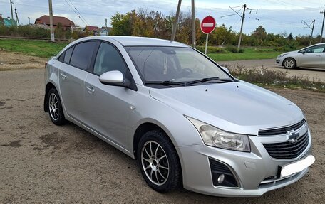 Chevrolet Cruze II, 2013 год, 790 000 рублей, 3 фотография