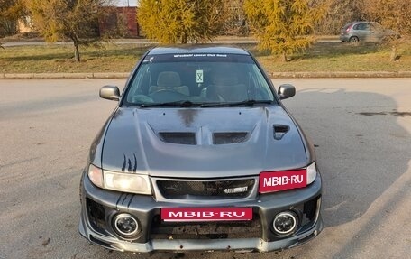 Mitsubishi Mirage VI рестайлинг, 1999 год, 230 000 рублей, 1 фотография