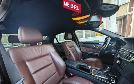 Mercedes-Benz E-Класс, 2011 год, 1 400 000 рублей, 3 фотография