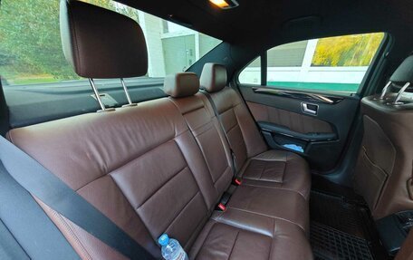 Mercedes-Benz E-Класс, 2011 год, 1 400 000 рублей, 9 фотография