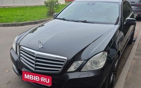Mercedes-Benz E-Класс, 2011 год, 1 400 000 рублей, 12 фотография