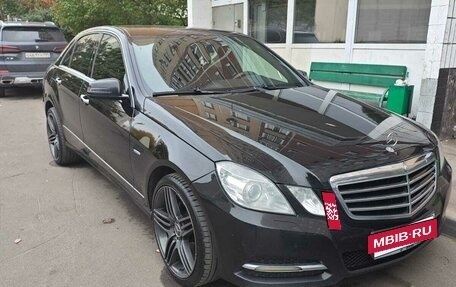 Mercedes-Benz E-Класс, 2011 год, 1 400 000 рублей, 14 фотография