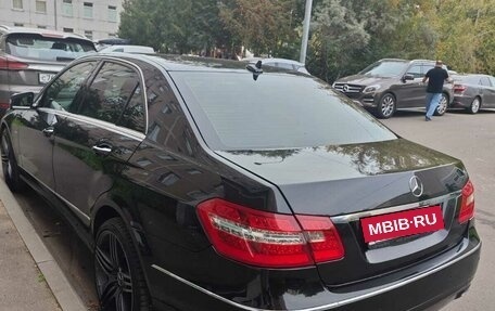 Mercedes-Benz E-Класс, 2011 год, 1 400 000 рублей, 15 фотография