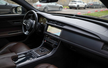 Jaguar XF II, 2017 год, 2 299 000 рублей, 10 фотография